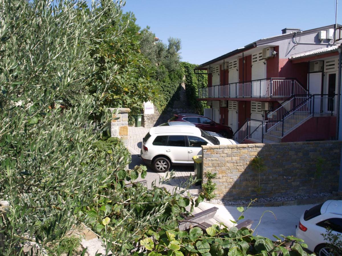 Apartments Lavanda Fiesa Piran Buitenkant foto